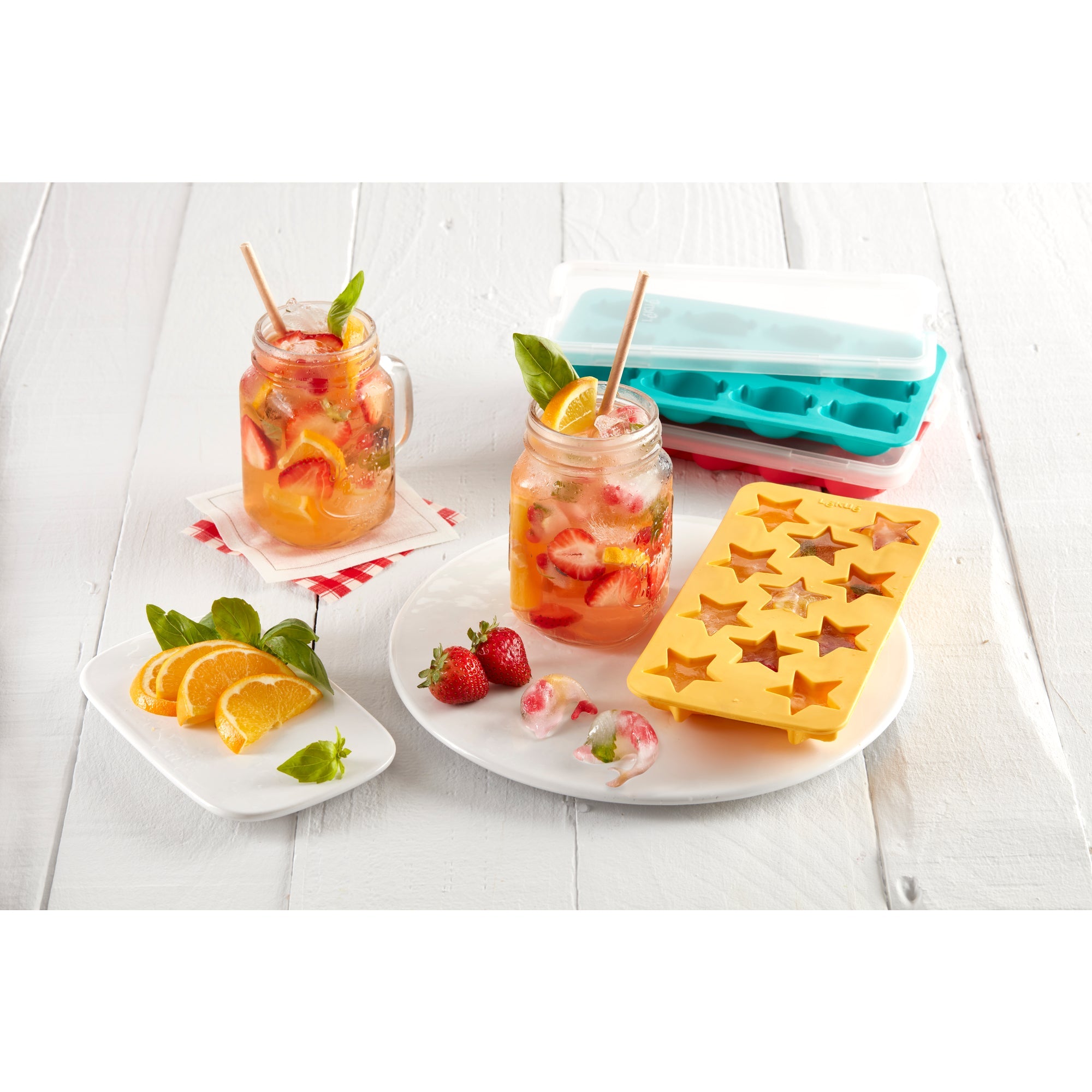 Ice cubes moulds and boxes