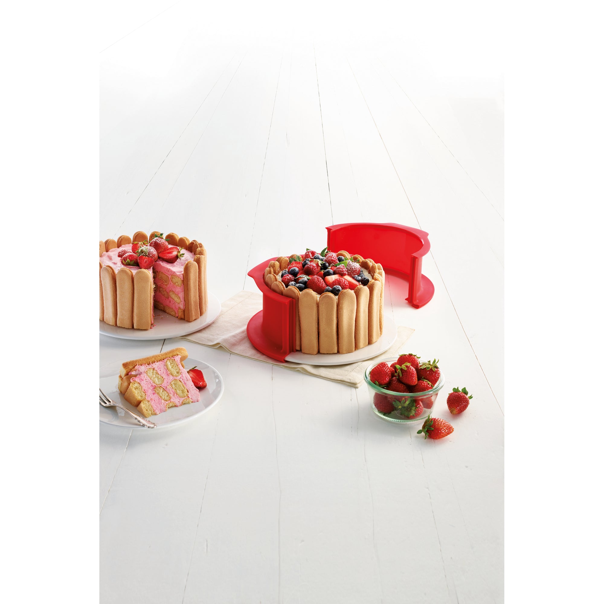Charlotte Springform with plate, 18 cm - Red